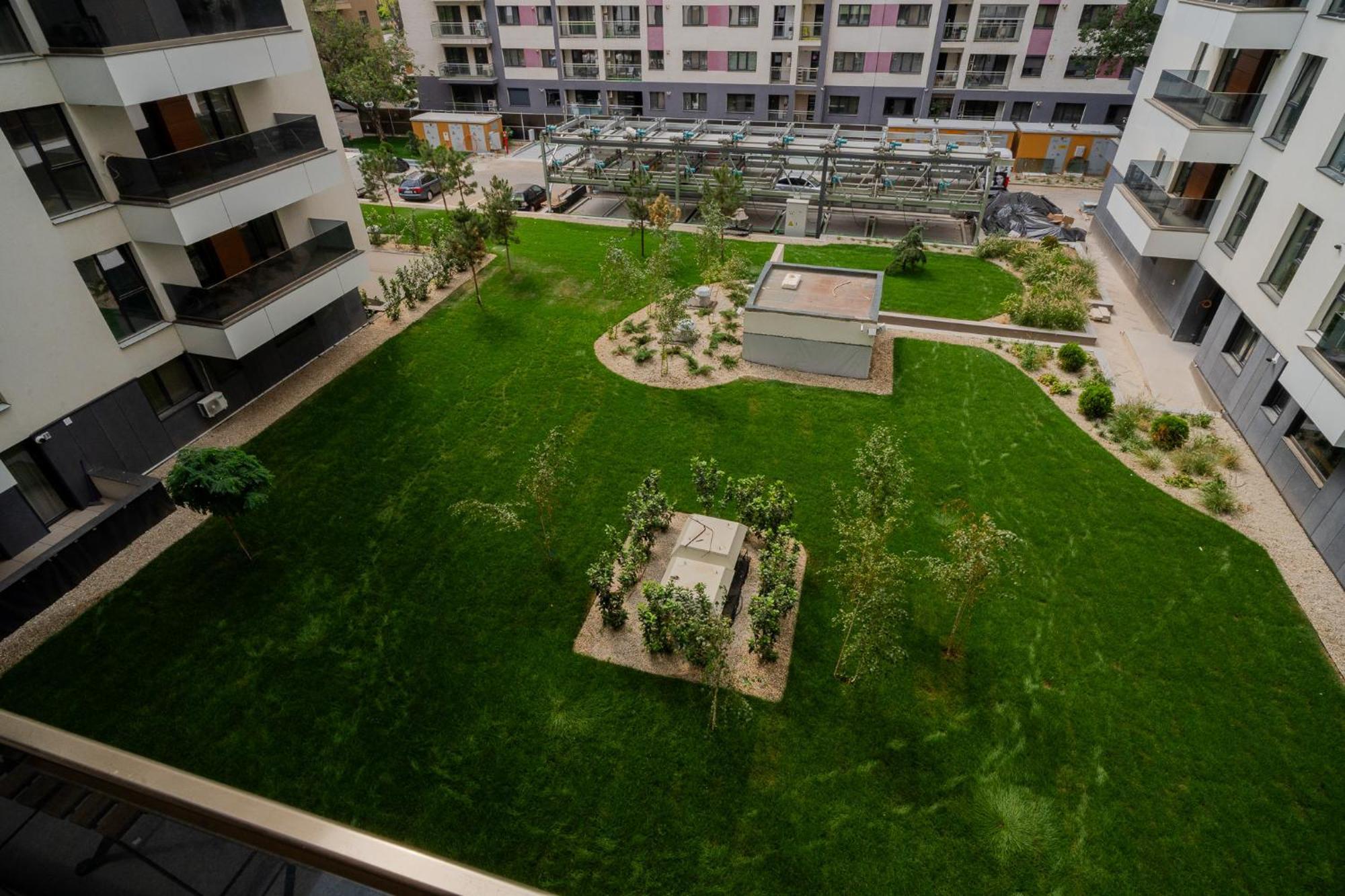 Amazing View Apartments - Iuliu Maniu & Politehnica Park ブカレスト エクステリア 写真